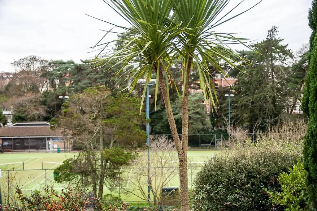 Holiday home Luxury Central Bmth House With Hot Tub. Stunning! Bournemouth